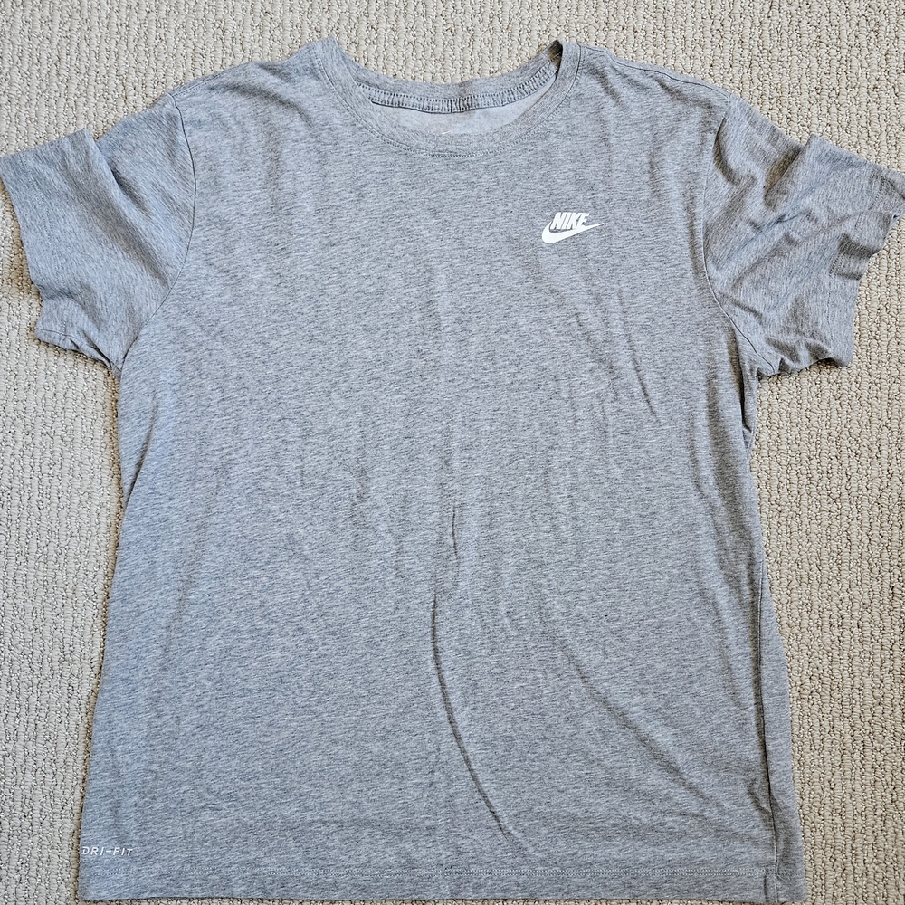 Nike Dri-Fit Light Gray Tee